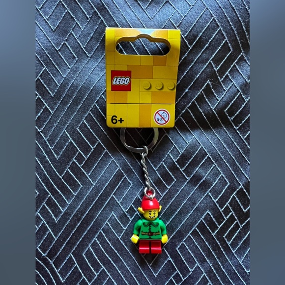 LEGO Elf minifigure keychain - Picture 3 of 3